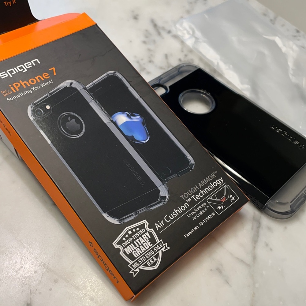 Spigen iPhone 7 tough armor case